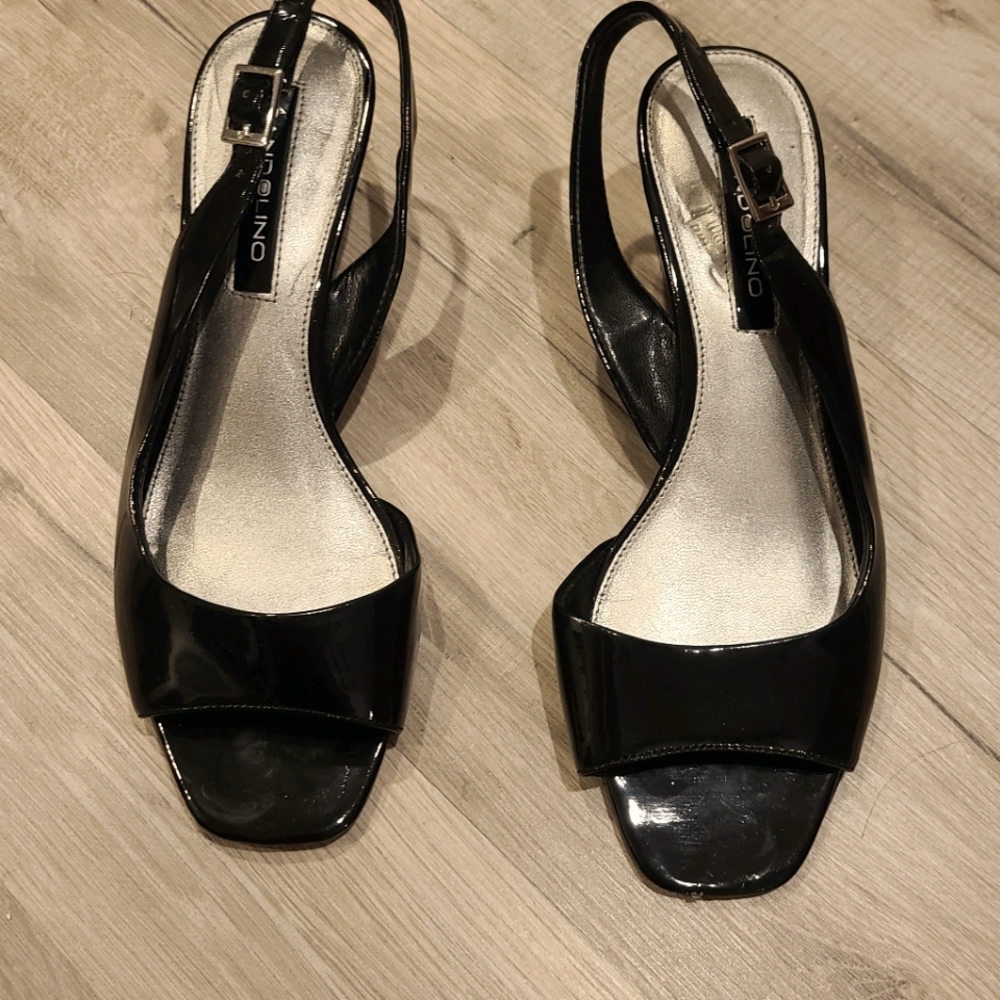 Black short heels for women